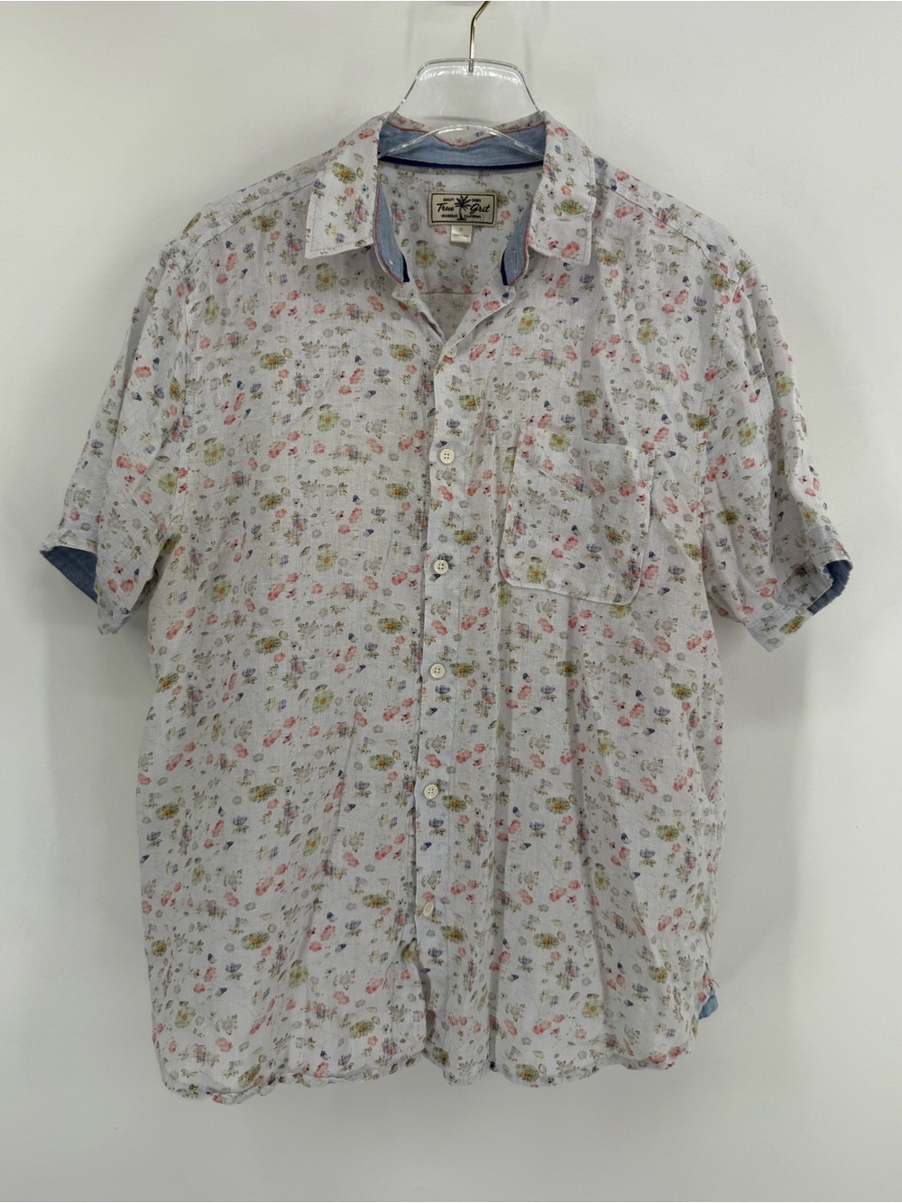 True grit linen short sleeve button down shirt is medium